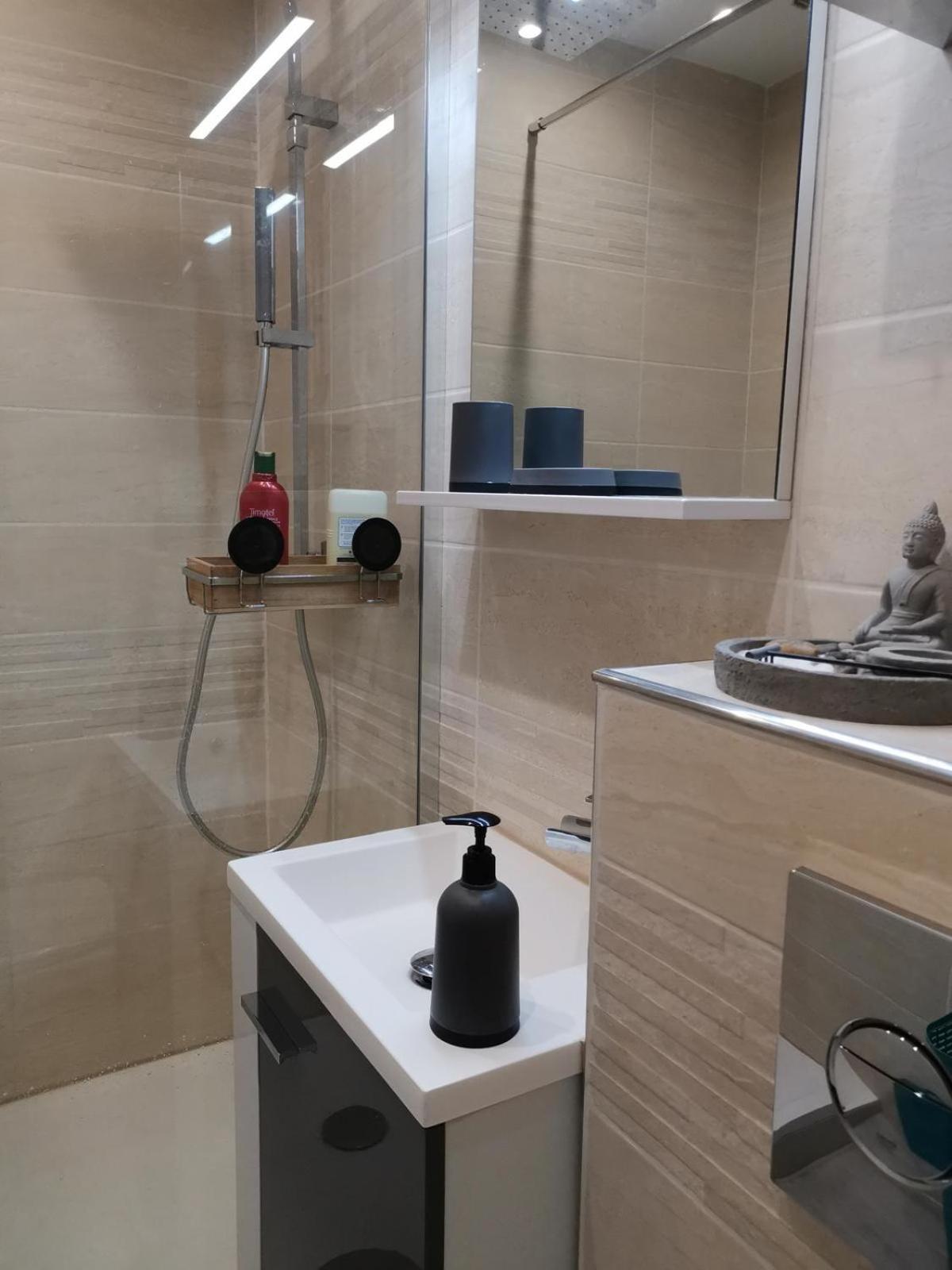Vue Mer,acces Direct Plage,fibre,clim,parking Public Gratuit Apartment
